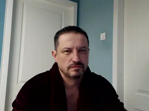 Snapshot of MisterFaithRO chatting on 18, 4, 2026 MisterFaithRO online show from 18, 4, 2026