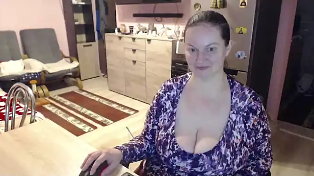 BustyLadyAlma online show from 2, 2, 2025