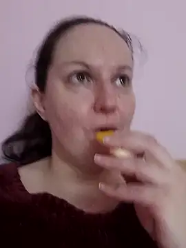 BustyLadyAlma online show from 10, 5, 2026
