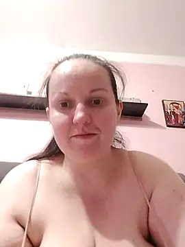 BustyLadyAlma online show from 28, 4, 2026