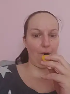 Snapshot of BustyLadyAlma chatting on 5, 7, 2026 BustyLadyAlma online show from 5, 7, 2026