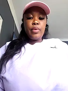 SWEETDOLLY29XX online show from 11, 11, 2025