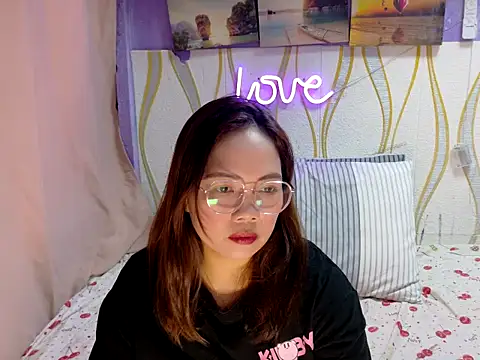 BURBERRY69 online show from 9, 2, 2026