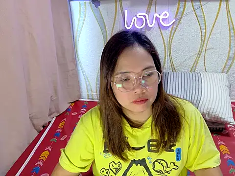 BURBERRY69 online show from 15, 3, 2026