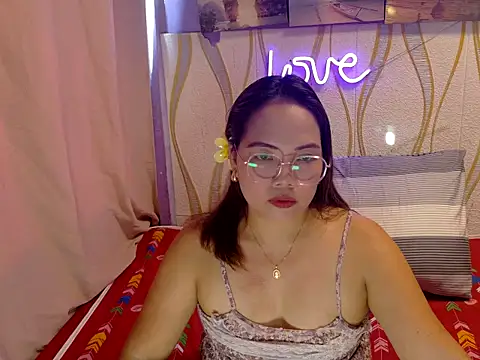 BURBERRY69 online show from 28, 2, 2026