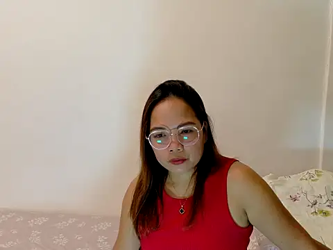 Snapshot of BURBERRY69 chatting on 6, 5, 2026 BURBERRY69 online show from 6, 5, 2026