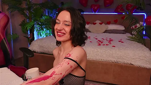 Devilinee online show from 11, 2, 2026