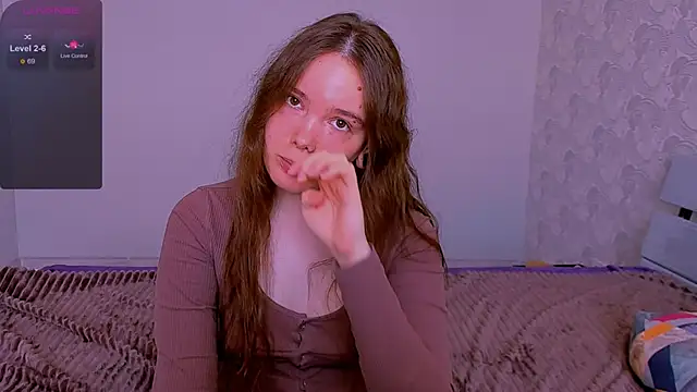 Janie JJ Curvie online show from 11, 4, 2026