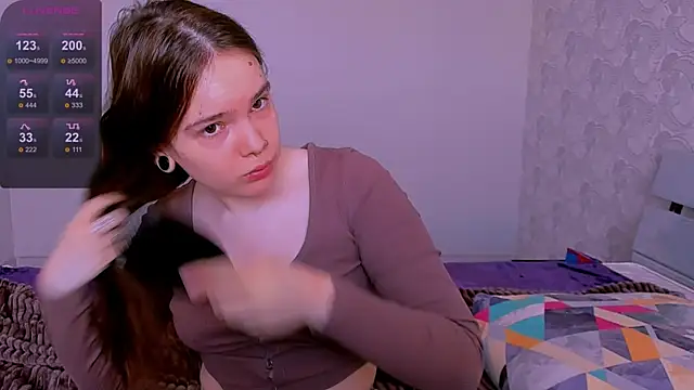 Janie JJ Curvie online show from 14, 4, 2026