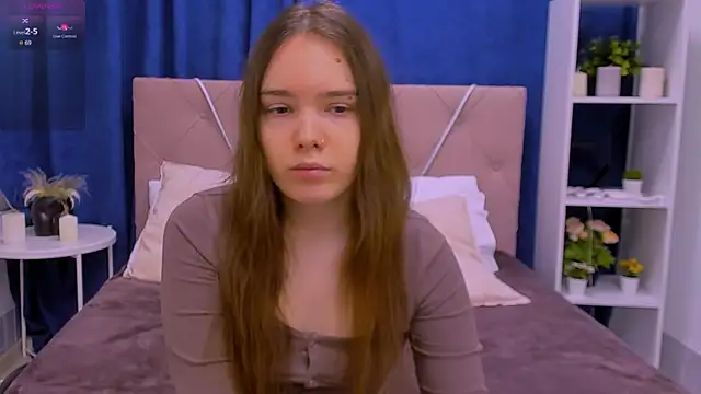 Janie JJ Curvie online show from 18, 12, 2025