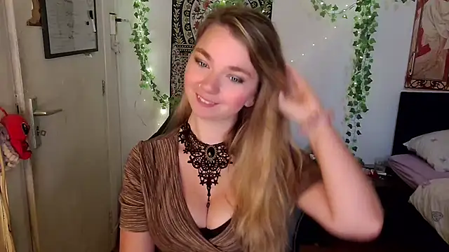 Snapshot of Thegirlbehindthemask chatting on 10, 6, 2026 Thegirlbehindthemask online show from 10, 6, 2026