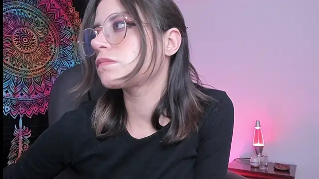 HazelKush online show from 19, 12, 2024