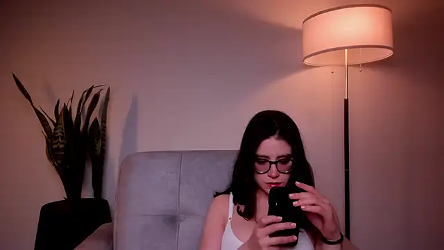 HazelKush online show from 19, 3, 2026