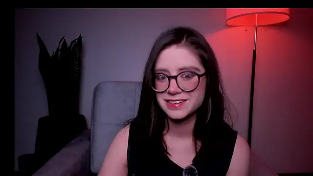 HazelKush online show from 3, 4, 2026