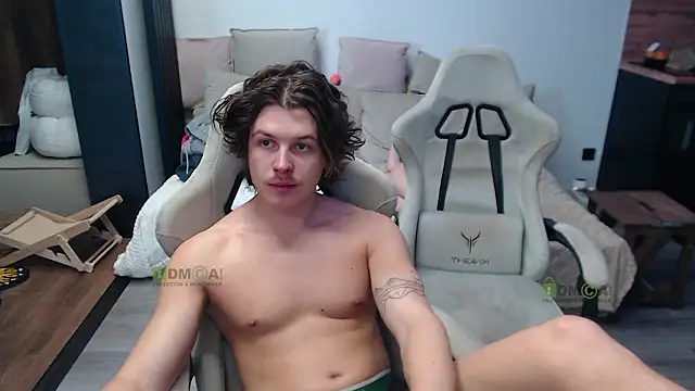 Snapshot of Sunny-Girl1 chatting on 18, 3, 2026 Sunny-Girl1 online show from 18, 3, 2026