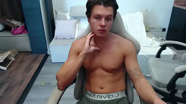 Snapshot of Sunny-Girl1 chatting on 12, 10, 2025 Sunny-Girl1 online show from 12, 10, 2025