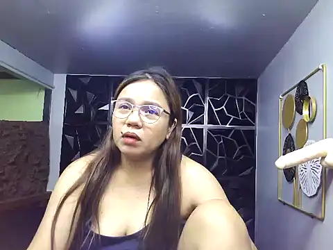 ambersmile online show from 5, 3, 2025