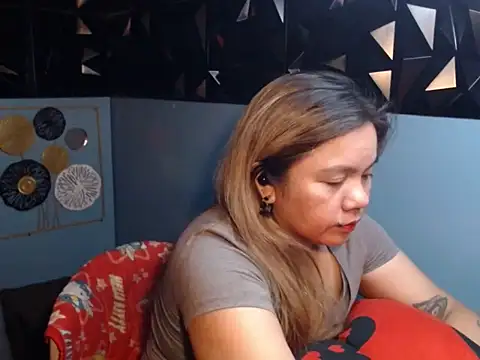 ambersmile online show from 8, 10, 2025