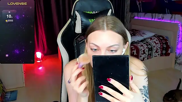 BiMolly online show from 15, 10, 2025