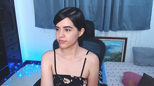 Snapshot of mia_collins_x chatting on 4, 6, 2026 mia collins x online show from 4, 6, 2026