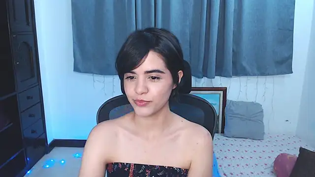 Snapshot of mia_collins_x chatting on 28, 5, 2026 mia collins x online show from 28, 5, 2026