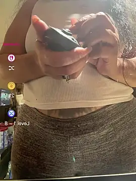 Snapshot of PichyPrettyPussy chatting on 29, 6, 2026 PichyPrettyPussy online show from 29, 6, 2026