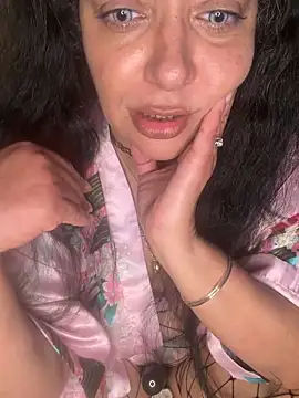 PichyPrettyPussy online show from 19, 12, 2025