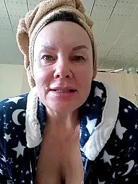  lady red  online show from 29, 1, 2025