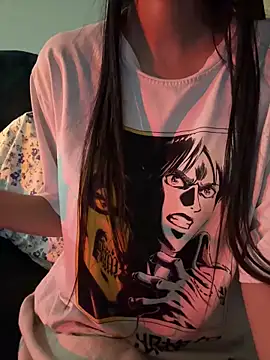 Snapshot of Cute_crystal chatting on 7, 10, 2025 Cute crystal online show from 7, 10, 2025