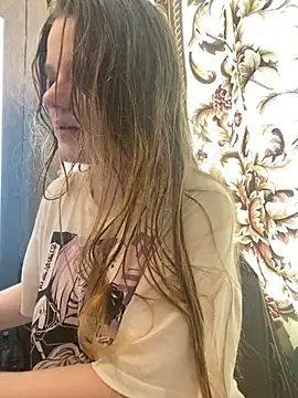 Snapshot of -MimmiLissa- chatting on 13, 5, 2026 -MimmiLissa- online show from 13, 5, 2026