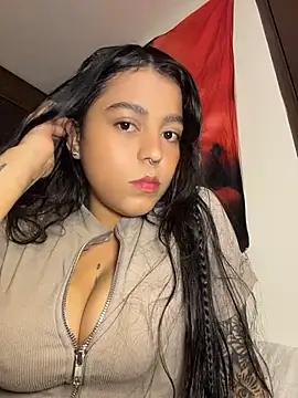 Snapshot of Naiara_sex chatting on 28, 5, 2026 Naiara sex online show from 28, 5, 2026
