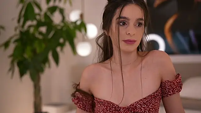 DoviaClaire online show from 26, 10, 2025