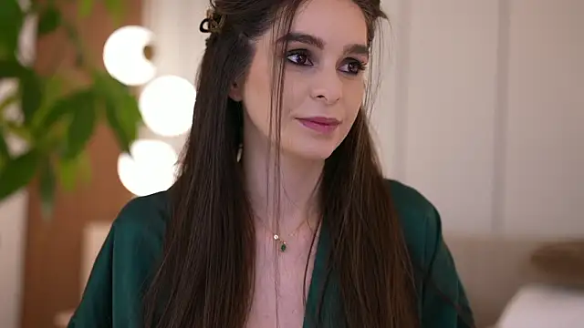 DoviaClaire online show from 7, 3, 2026