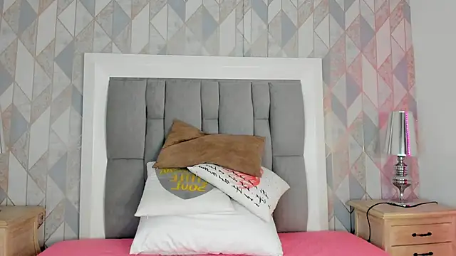 Princsgirl  online show from 4, 11, 2025