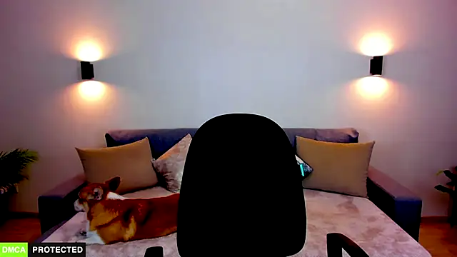 Snapshot of TheWoman__ chatting on 7, 10, 2025 TheWoman online show from 7, 10, 2025