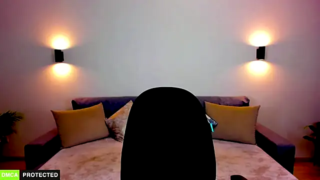 Snapshot of TheWoman__ chatting on 1, 10, 2025 TheWoman online show from 1, 10, 2025