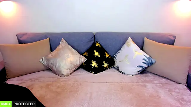 Snapshot of TheWoman__ chatting on 6, 3, 2025 TheWoman online show from 6, 3, 2025