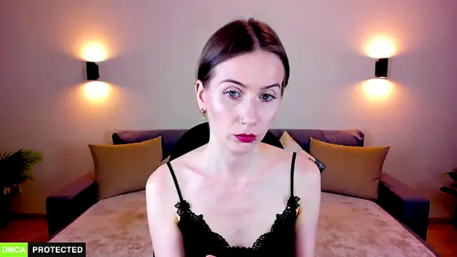 Snapshot of TheWoman__ chatting on 19, 9, 2025 TheWoman online show from 19, 9, 2025