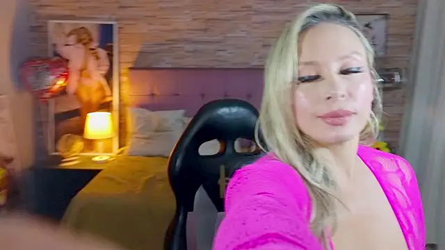 Snapshot of katalinahell2 chatting on 13, 7, 2026 katalinahell2 online show from 13, 7, 2026