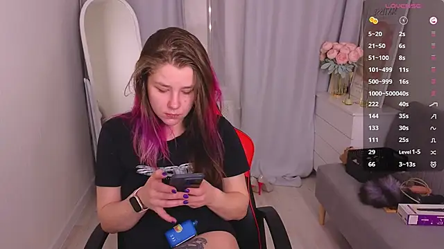 Snapshot of Mira_Falls chatting on 10, 10, 2025 Mira Falls online show from 10, 10, 2025