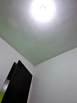 Shantal Lovee online show from 23, 4, 2026