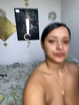 Shantal Lovee online show from 26, 3, 2026