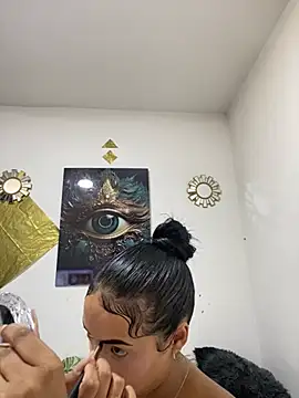 Shantal Lovee online show from 27, 3, 2026