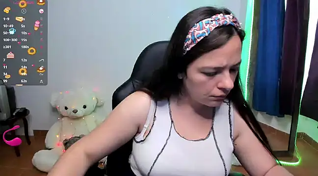 angelaagomez online show from 20, 2, 2025