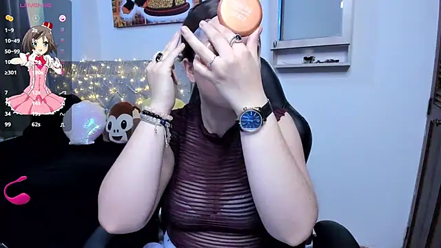 angelaagomez online show from 5, 11, 2025