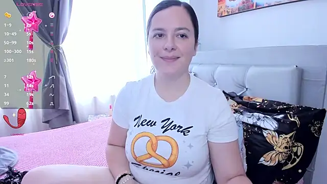 Snapshot of angelaagomez chatting on 7, 6, 2026 angelaagomez online show from 7, 6, 2026