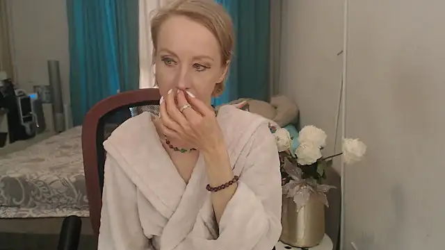 LuxuryNika online show from 15, 5, 2026