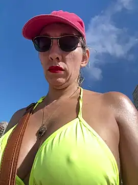 Gatitacarlita online show from 27, 1, 2025