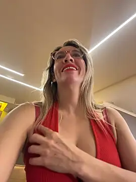 Gatitacarlita online show from 2, 12, 2025