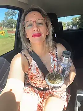 Gatitacarlita online show from 21, 11, 2025